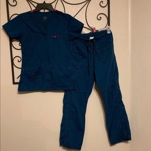 WonderWink wonderflex scrub set